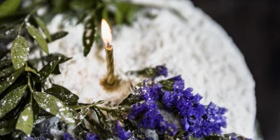 birthday-cake-decorated-with-flowers